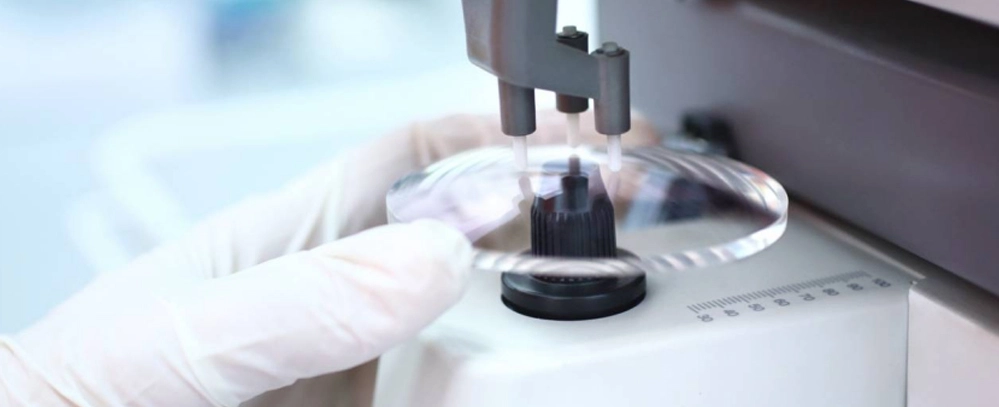 Avantages des ébauches de lentilles optiques SF semi-finies